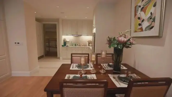 1651458548272059089.jpg gd200u000gwg00it00al.jpg